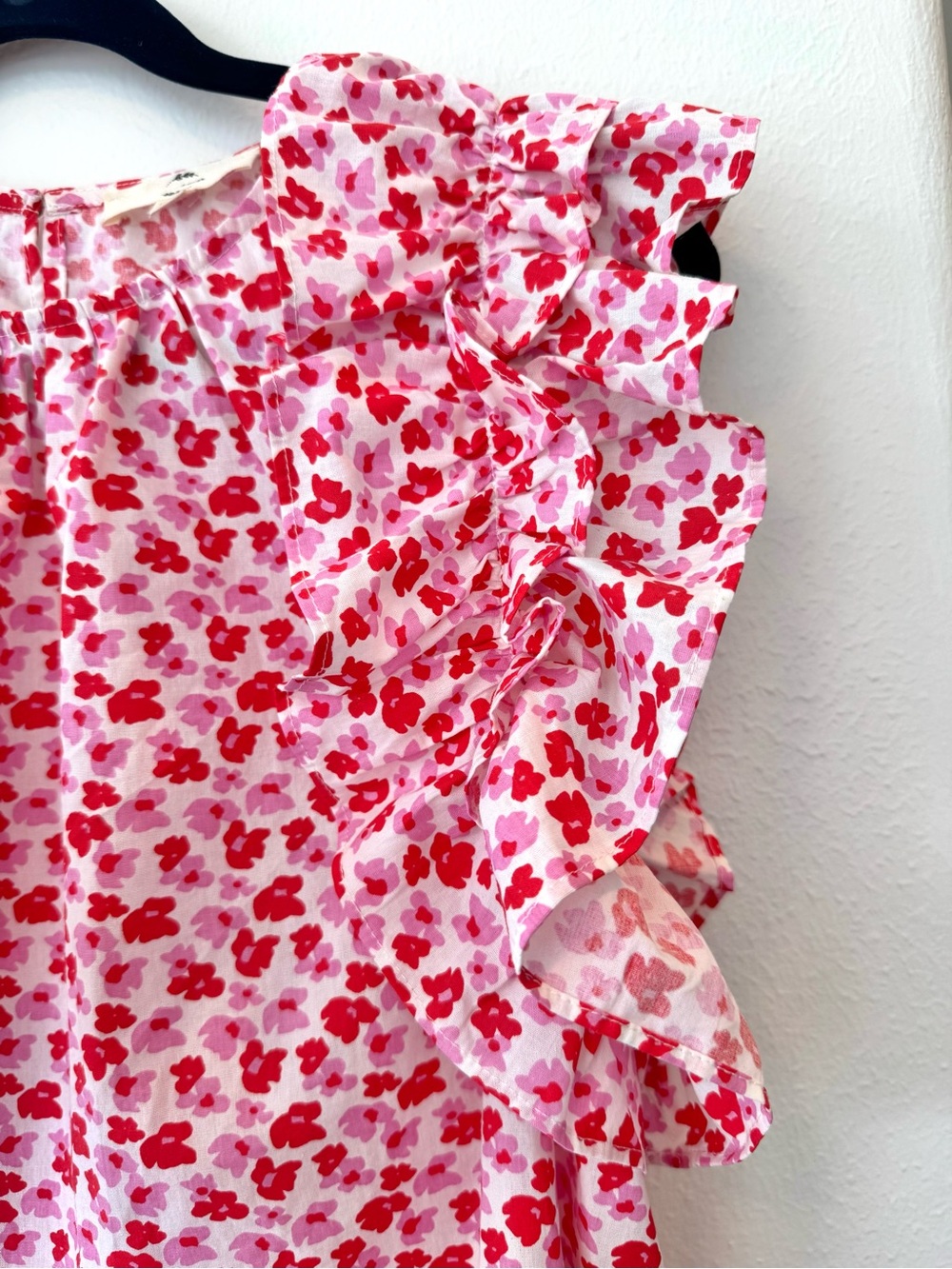 entro Pink and Red Floral Ruffle blouse size large - Picture 5 of 6